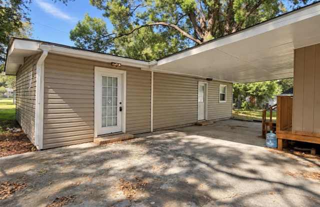 111 Commonwealth, APT B Gallery 2