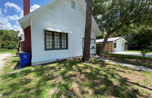 2225 Stella Street - 2225 Stella Street, Fort Myers, FL 33901