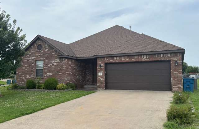 Comfortable Living in Pea Ridge: 3 Bed, 2 Bath Home photos photos