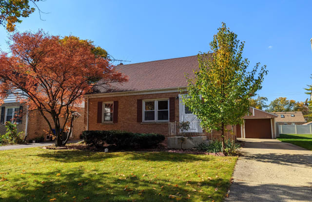514 North Emerson Street - 514 North Emerson Street, Mount Prospect, IL 60056