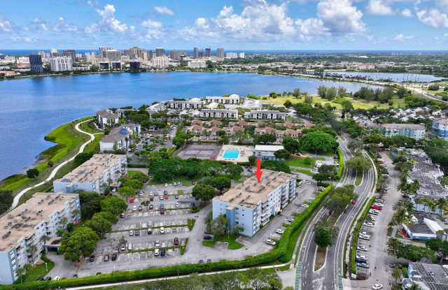500 Executive Center Drive photos photos