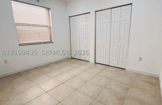 24161 SW 115th Ct Gallery 3