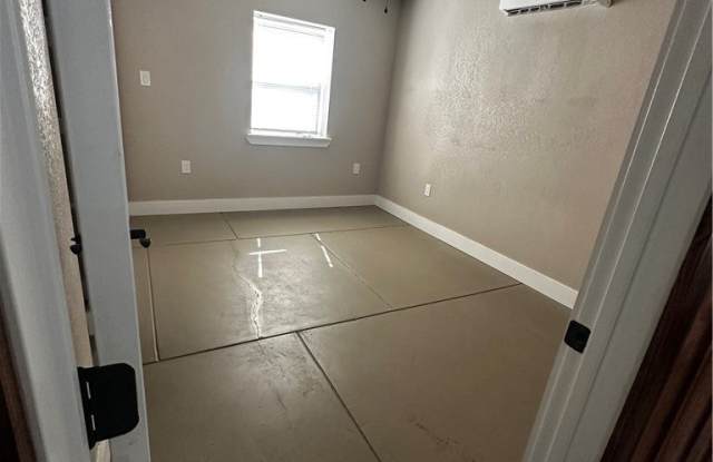 1607 St Joseph Gallery 4