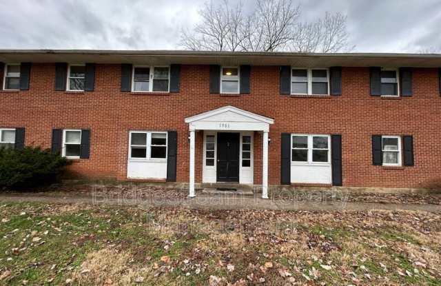 1901 Hazel Ave photos photos