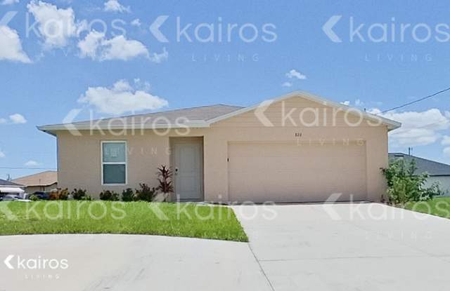 826 Wilmington Parkway - 826 Wilmington Parkway, Cape Coral, FL 33993