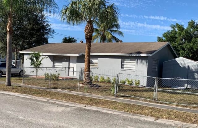 22778 SW 65th Cir - 22778 Southwest 65th Circle, Palm Beach County, FL 33428