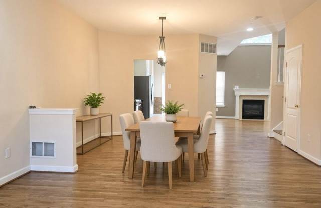 4624 OLD OAK Road Gallery 4