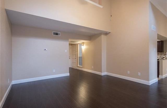 2414 Richoak Drive Gallery 3