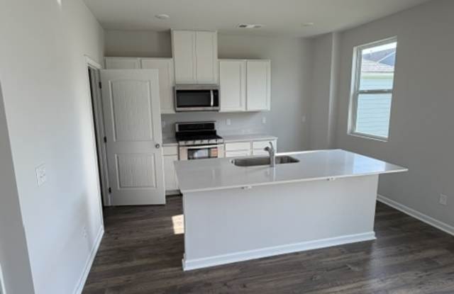 5441 Conifer Lane Gallery 2