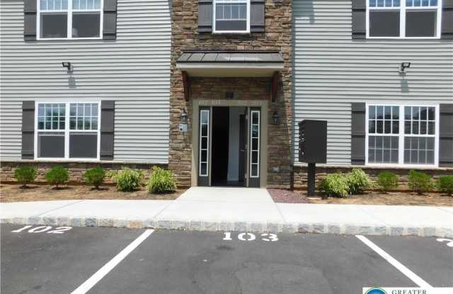 2321 Linford Place unit: 102 photos photos