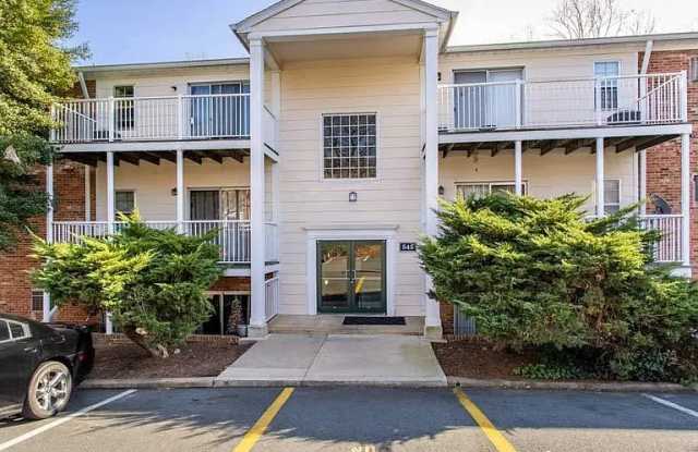 545 Burgoyne Rd Unit 2 - 545 Burgoyne Road, Albemarle County, VA 22901