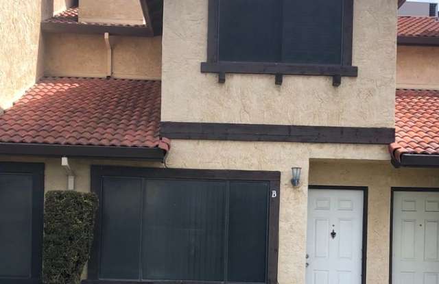 Great Two Story Condo in a Nice Area & Near Gym! photos photos Great Two Story Condo in a Nice Area & Near Gym! photos photos