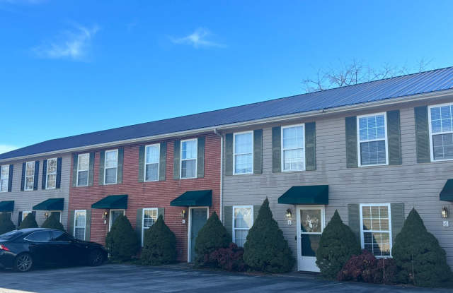 2 Bed/1.5 Bath townhouse in Gray $1350 near shopping, restaurants, 1-26 and TRI-Cities Airport photos photos