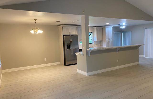 1140 Riviera Drive Gallery 3