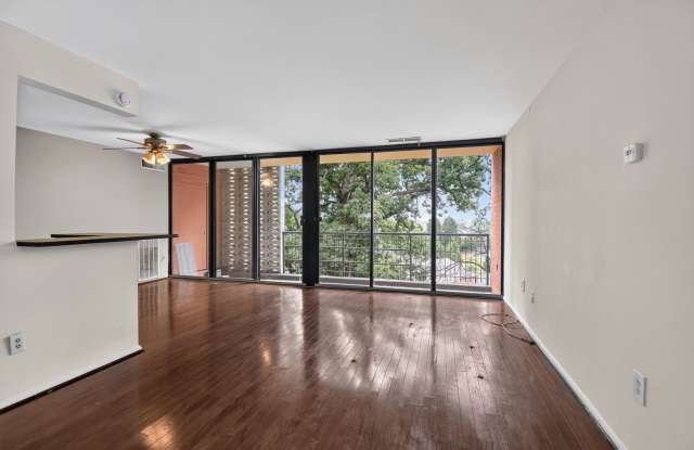 Light-filled 1Bd/1Bth in West End Condos in Alexandria! photos photos Light-filled 1Bd/1Bth in West End Condos in Alexandria! photos photos