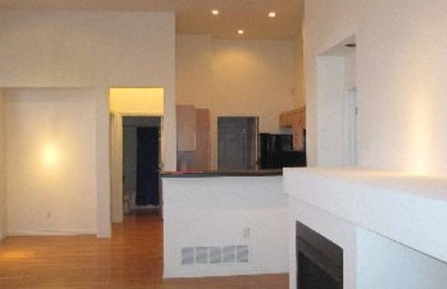8300 Fairmount Drive Gallery 4
