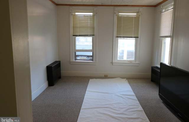 442 SUMMIT Avenue Gallery 3