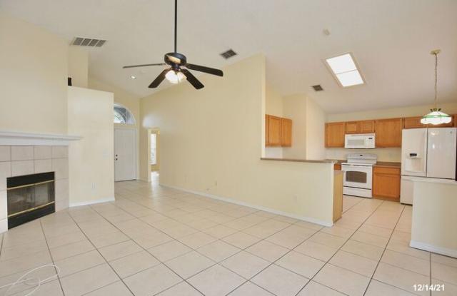 2537 Lake Jackson Circle Gallery 4