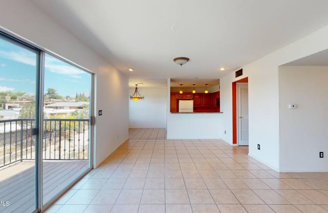 6256 ESCONDIDO Drive Gallery 4