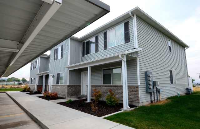 Upscale 2 Bedroom Smithfield Apartment Home photos photos