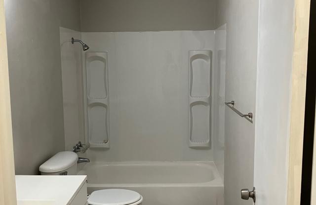 428 N. Patterson Apt D Gallery 2