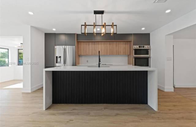 1516 SW 30th Terrace photos photos