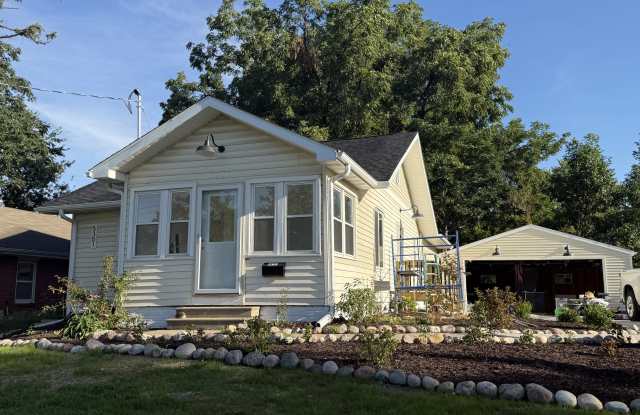 5301 Urbandale Avenue photos photos