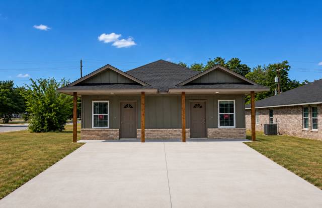 NEWLY CONSTRUCTED 2-BEDROOM SHOTGUN DUPLEX IN NW LAWTON! photos photos NEWLY CONSTRUCTED 2-BEDROOM SHOTGUN DUPLEX IN NW LAWTON! photos photos