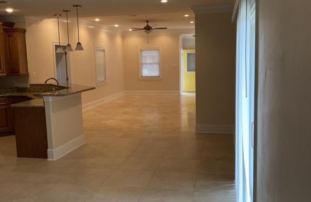 247 Bay Oaks Drive Gallery 2