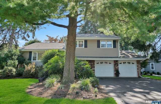 357 Oradell Avenue photos photos