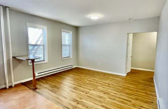 11 Garrison Ave 3C Gallery 4