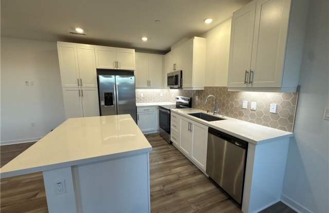 6114 Valentina Way photos photos