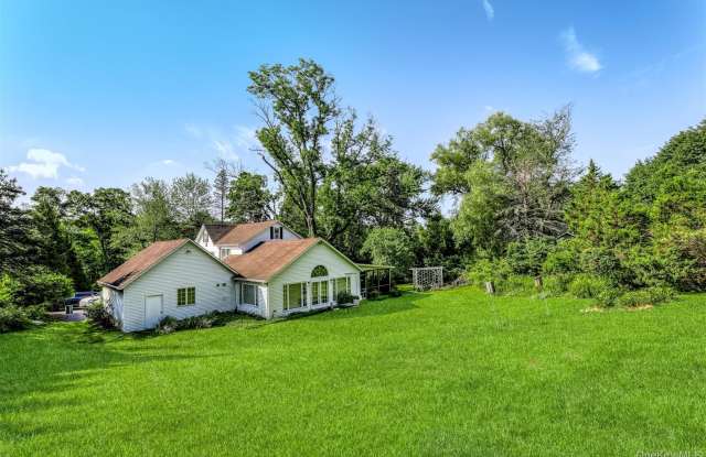 124 Willow Tree Road photos photos