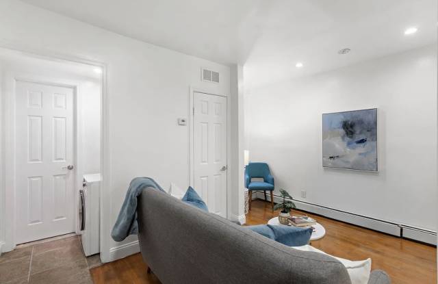 145 Harrison Ave Apt B1 Gallery 3