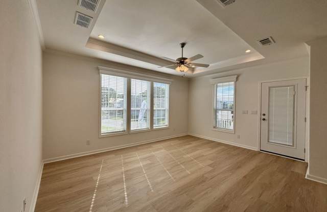 6980 41st Avenue N Gallery 4