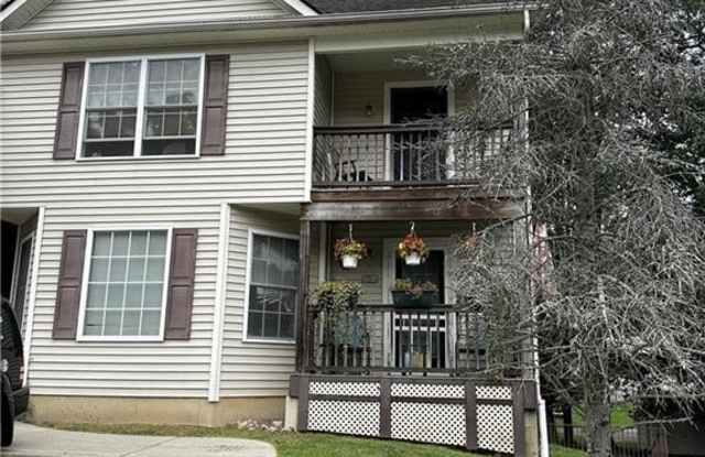 105 N Montgomery Street unit: 6 photos photos