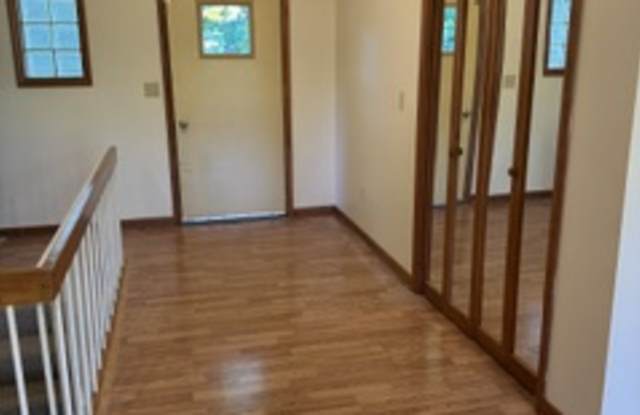 317 Skyview Drive Gallery 1