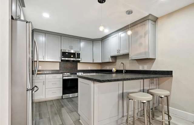 6815 Remmet Ave Unit 213 Gallery 4