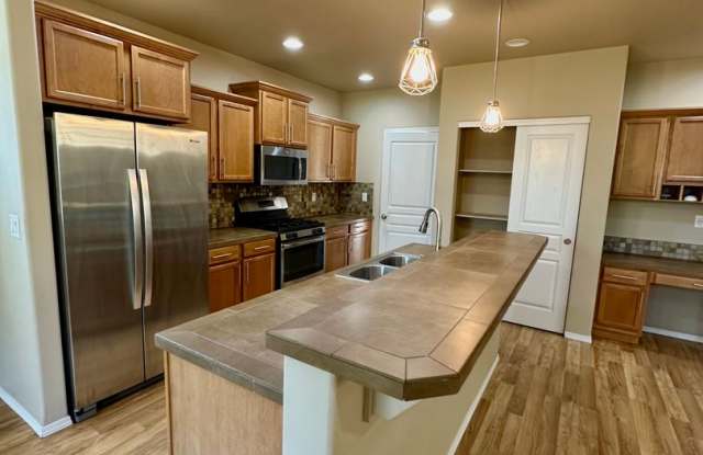 Beautiful Home in SW Bend! 61158 SW Teton Lane Gallery 4
