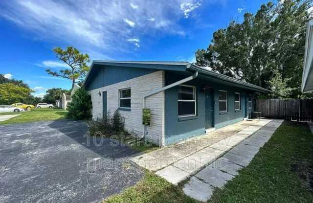 3716 137th Avenue North - B Gallery 1