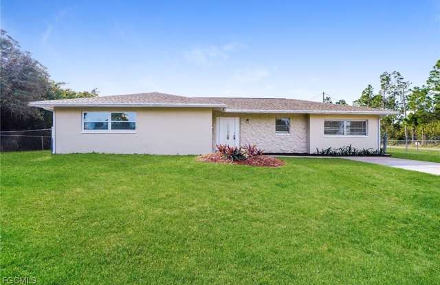 300 E 10th Street photos photos