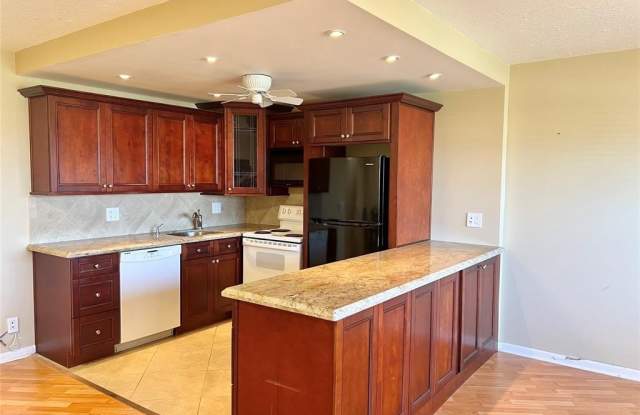 466 Grantham E - 466 Grantham East, Deerfield Beach, FL 33442