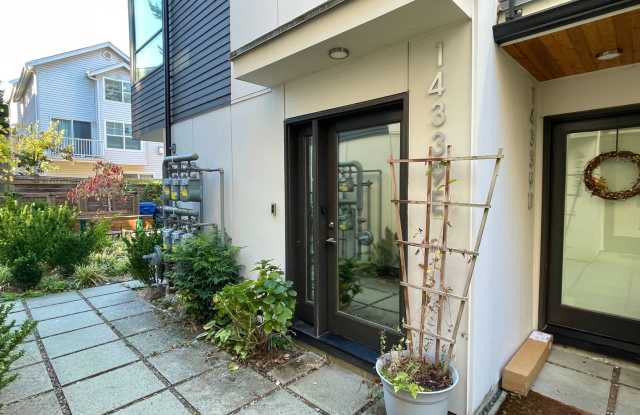 Chic 2-Bed, 2-Bath Townhome Gallery 1