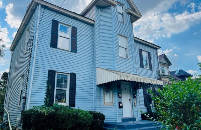 685 Orchard Avenue - 2 photos photos