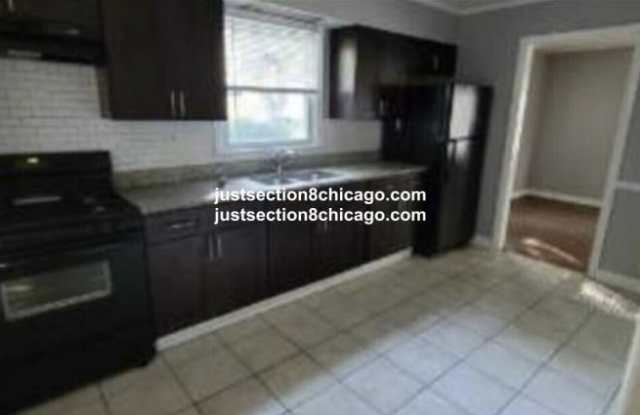 6643 S MARQUETTE Gallery 1