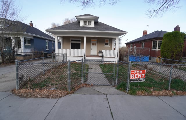 2623 Quincy Ave photos photos