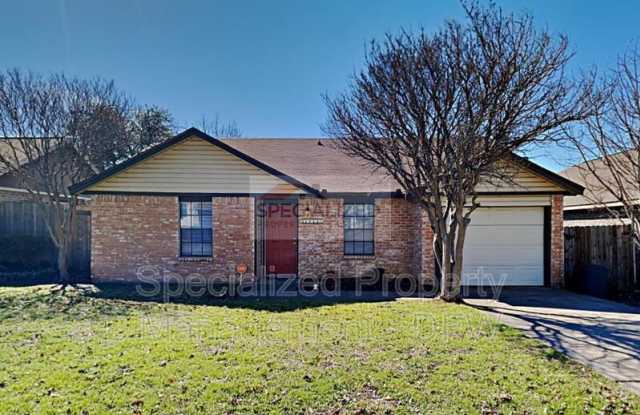 10145 Lone Eagle Dr - 10145 Lone Eagle Drive, Fort Worth, TX 76108