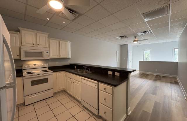 1311 Enterprise Drive Unit B photos photos