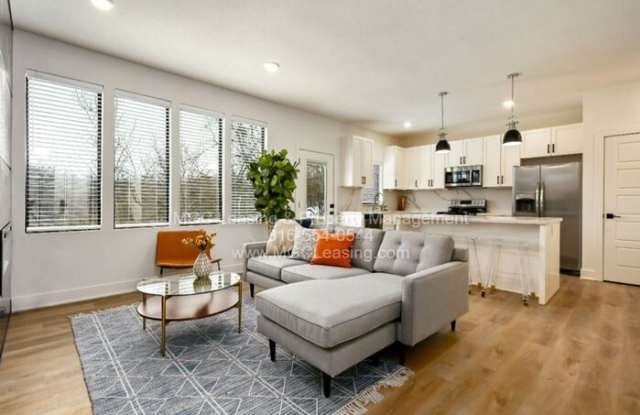 6538 Marsh Avenue photos photos