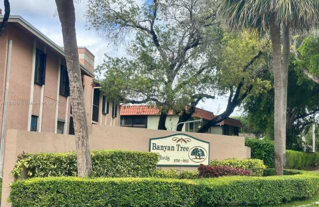 9808 Hammocks Blvd photos photos